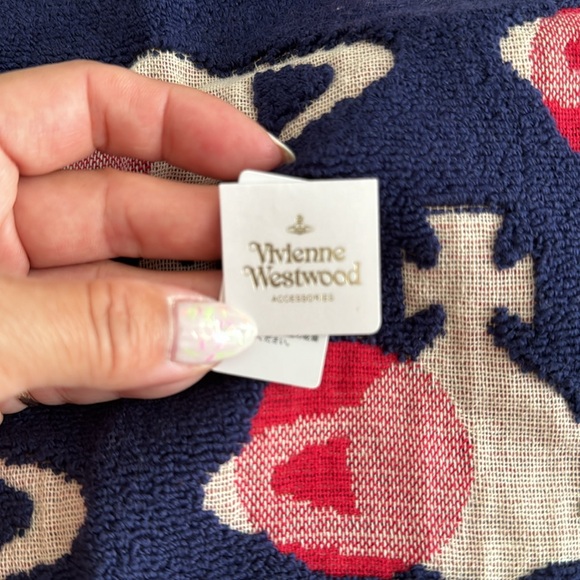 Vivienne Westwood hand towel - Picture 3 of 3